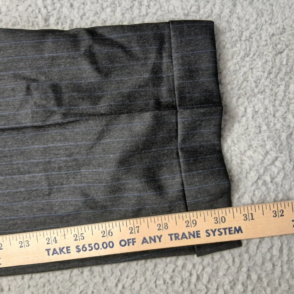 Calvin Klein Suit 40R Gray Pinstripe 2-Button Wool Cashmere Blend Made in Canada